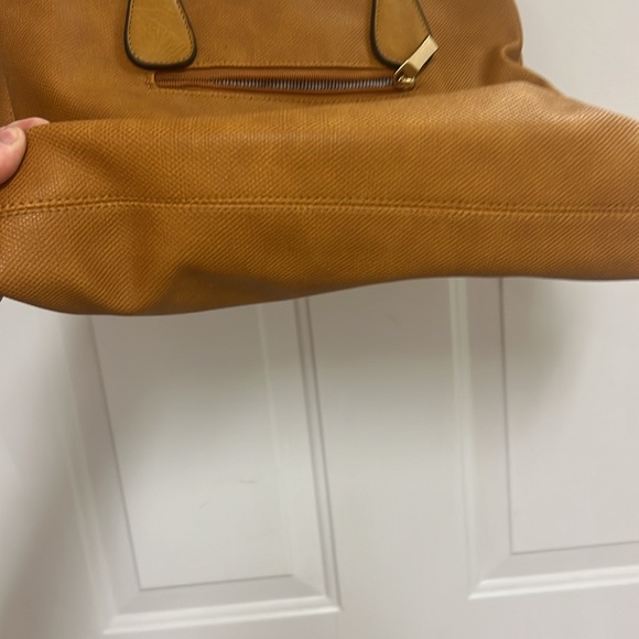Mustard yellow shoulder bag - Picture 7 of 11